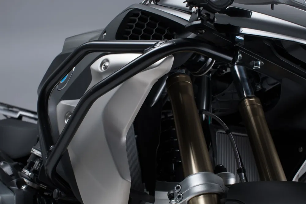 BMW R 1200 GS LC (17-) - horní padací rám černý, SW-Motech | HZmoto - vše pro motorkáře a jejich stroje Super Cena