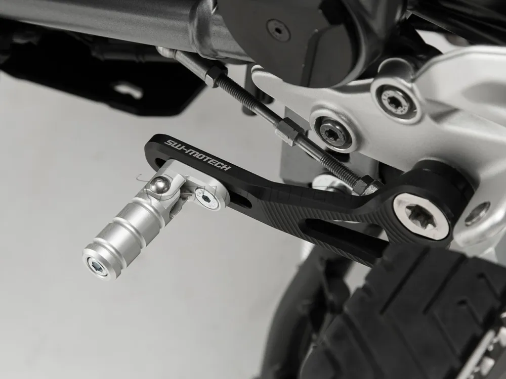 BMW R 1200/1250 R / RS (15-) - nastavitelná řadící páčka SW-Motech FSC.07.573.10001 | HZmoto - vše pro motorkáře a jejich stroje Pouze Dnes